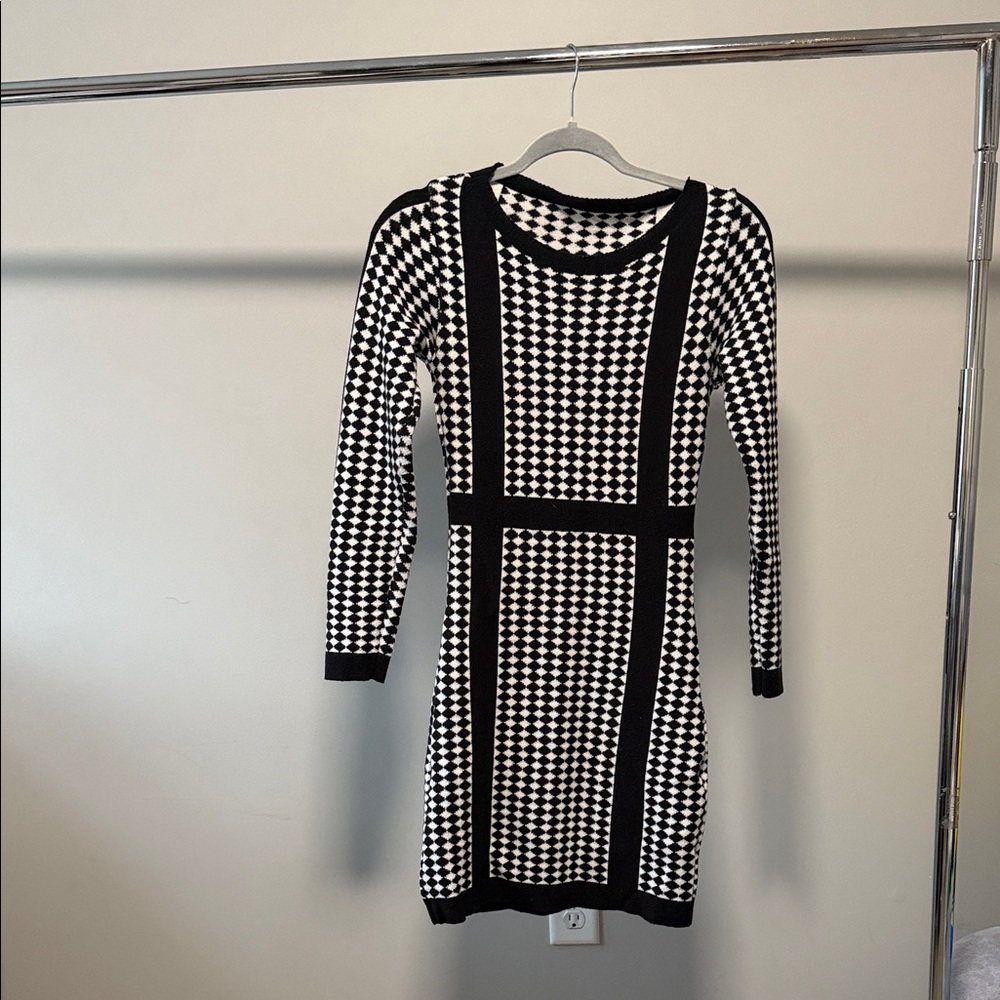 Black and White Houndstooth Midi Dress